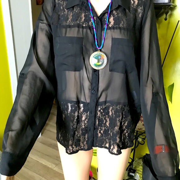 Clothes - Picture 2 of 4